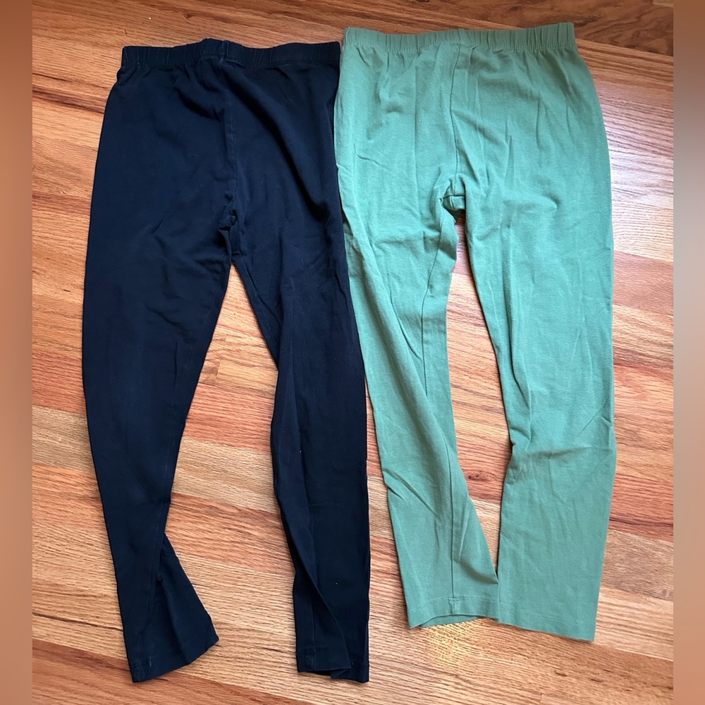 Stylish Black and Green Leggings